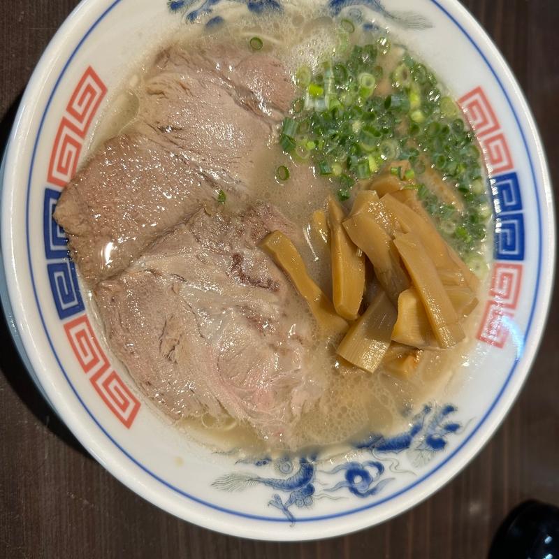 豚骨ラーメン(252マルダイラーメン)