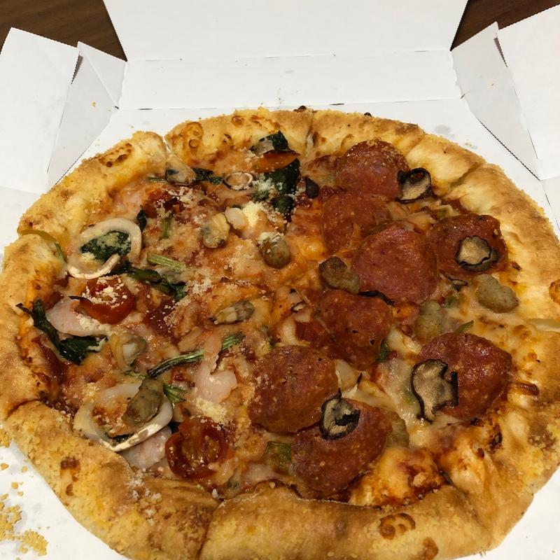 シーフード•スペシャル＆ドミノ•デラックス(ドミノ・ピザ足利店)