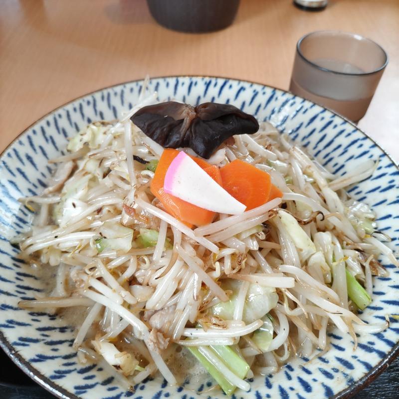 青森にんにくタンメン（中）＋炒め野菜増し(青森ふたごや)