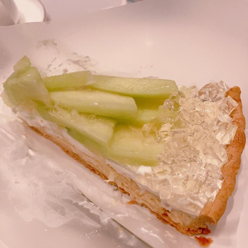 メロンとブロンドチョコレートクリームのタルト(キルフェボン グランメゾン銀座)