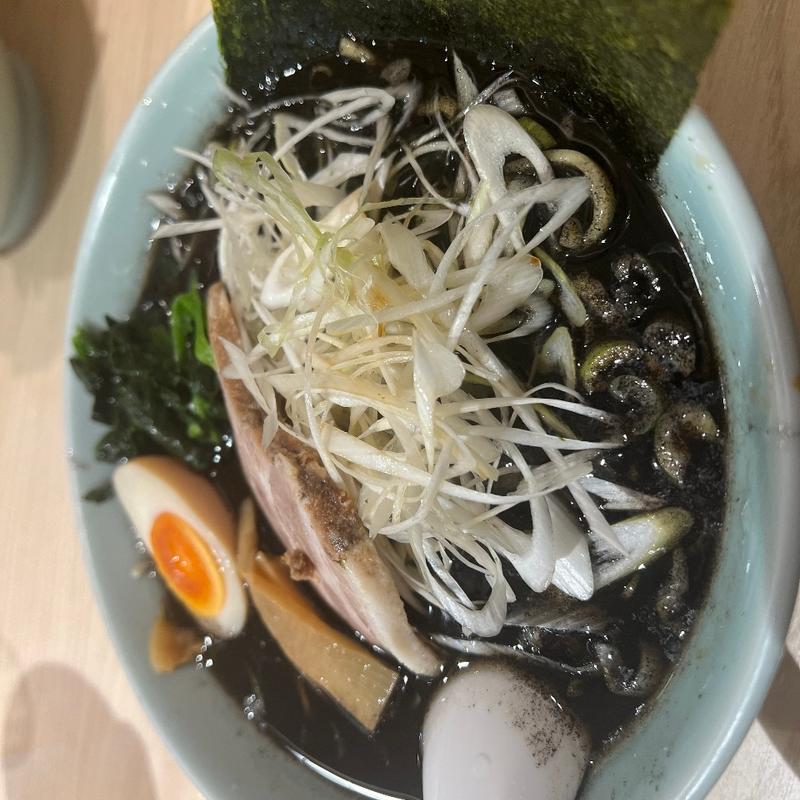 黒マー油らーめん(らーめん佐とう 三軒茶屋店)