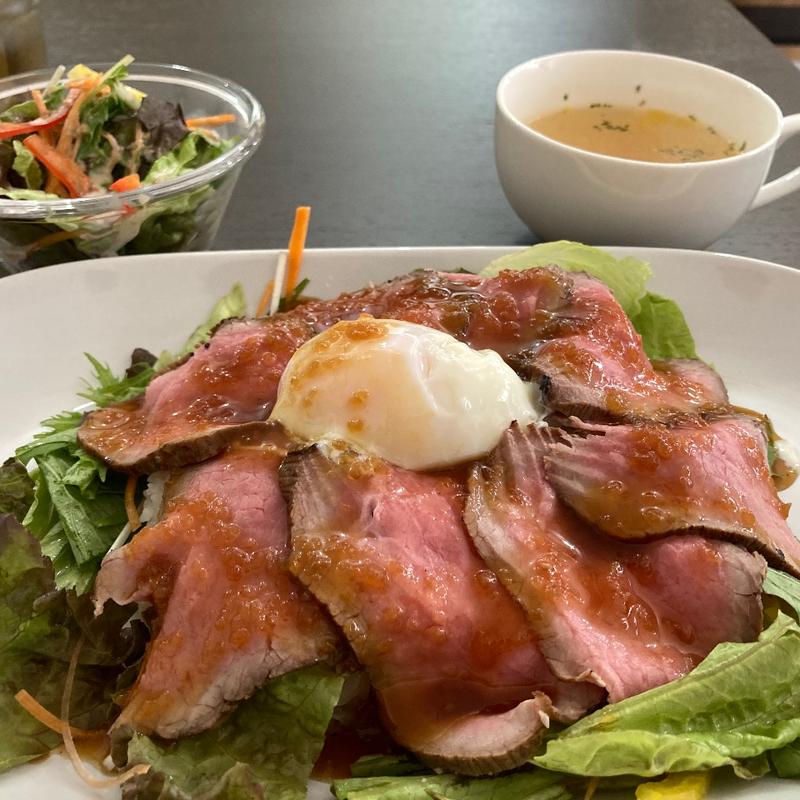 ローストビーフ丼(cafeディスカス)