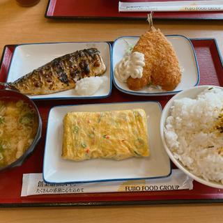 鯖の塩焼き、アジフライ、卵焼き、御飯(大)、味噌汁(まいどおおきに食堂 岸和田内畑食堂)