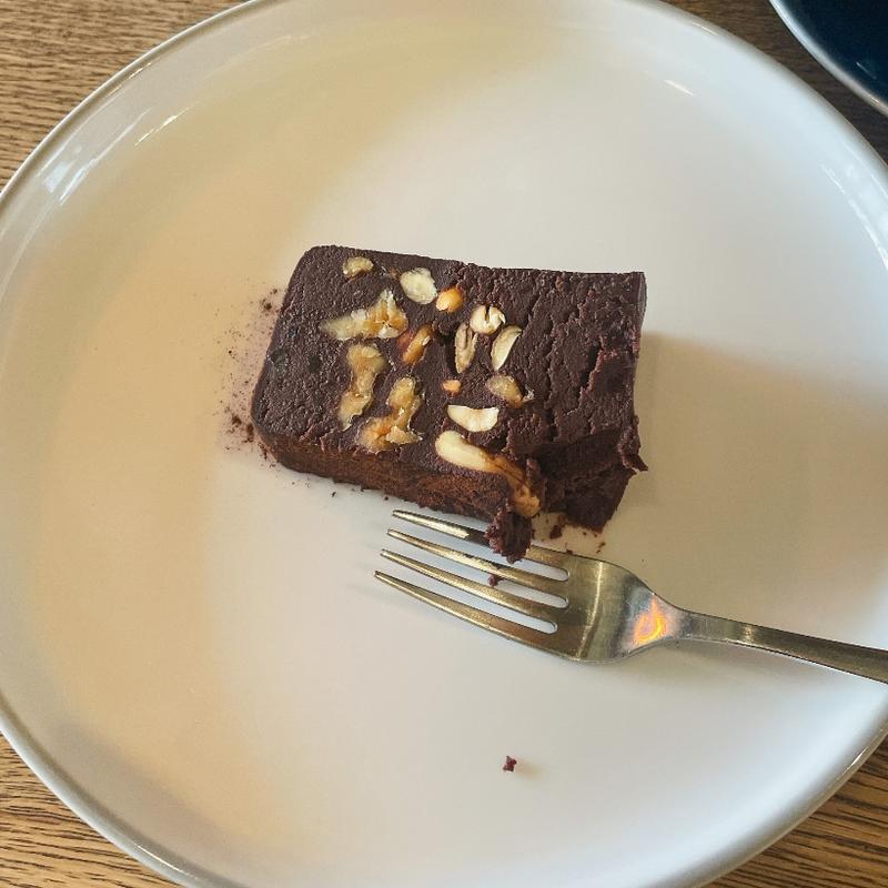 (メゾン イー （Maison YWE）)