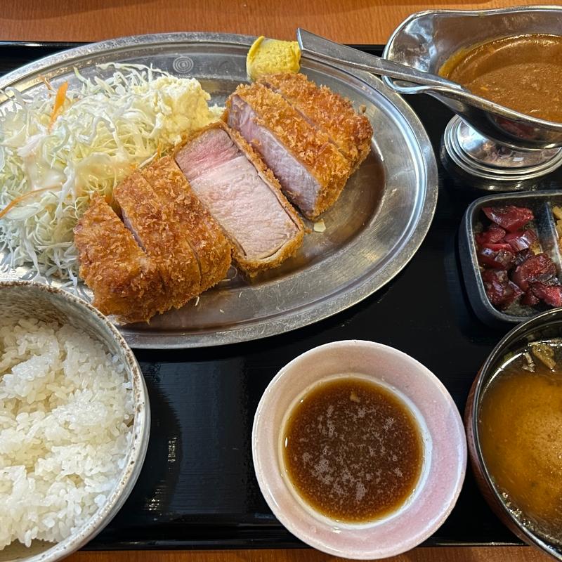 厚切りとんかつ定食(すずの木)