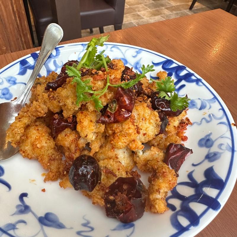 揚げ魚の山椒炒め(陳麻婆豆腐 ラシック店 （チンマアボウドウフ）)