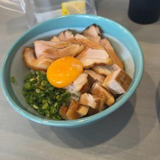 鶏チャーシュー丼(麺房 鶏くらふと)