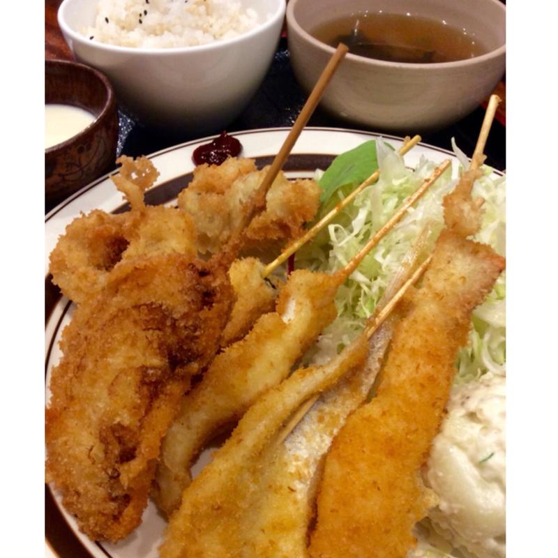 サービス定食(いとし亭 （いとしてい）)