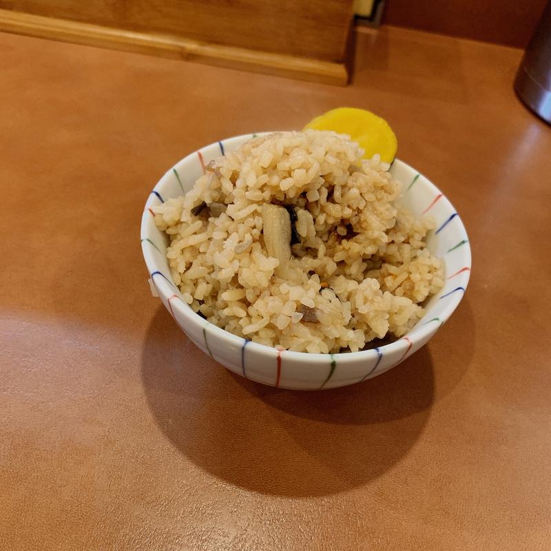 炊き込みごはん　お茶碗(ゆう助うどん)