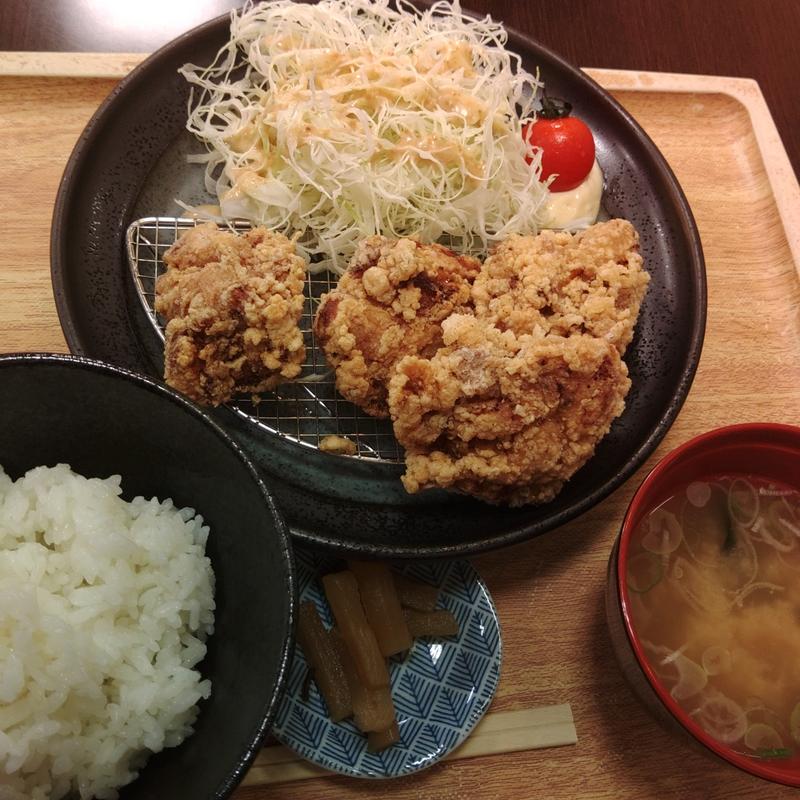 ザンギ定食4個(プレーン)(めん六や)