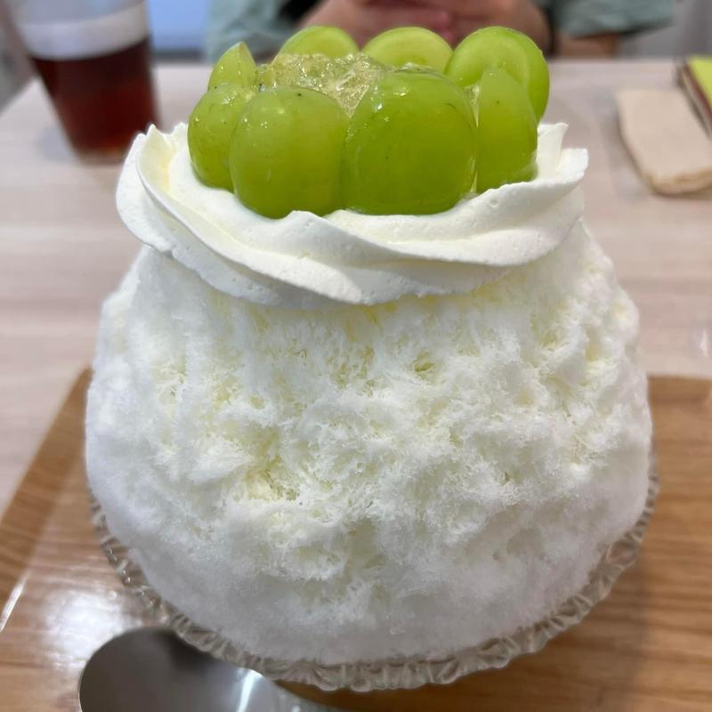 憧れシャインさん(かき氷店 小桃)