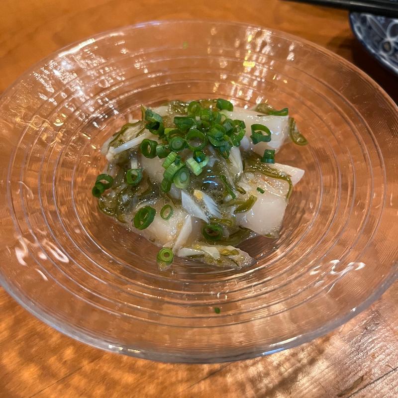 帆立の梅水晶めかぶ合え(青二才 中野店)