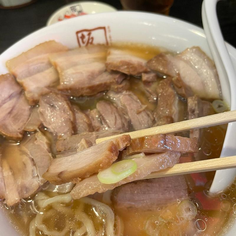 メガ盛り焼豚ラーメン(会津喜多方ラーメン小法師　大塚店)