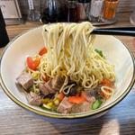 夏野菜の冷製塩まぜそば 幻の柑橘ゆこうのジュレ(煮干しラーメン にぼってる)