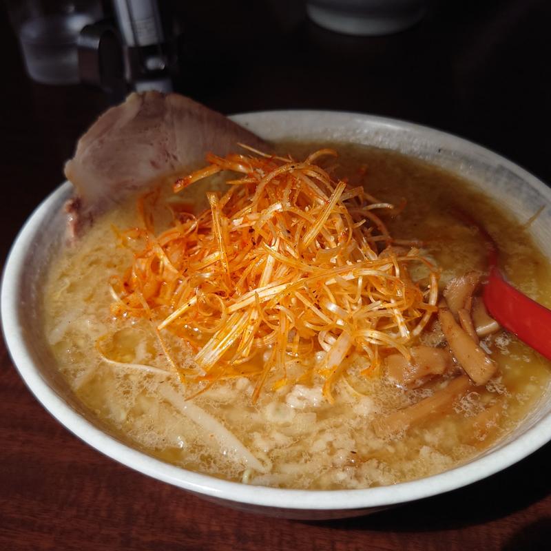 味噌ラーメン背脂辛ネギトッピング(麺屋 中邑)
