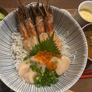 赤海老炙りとホタテ丼定食(我しゃまんま)
