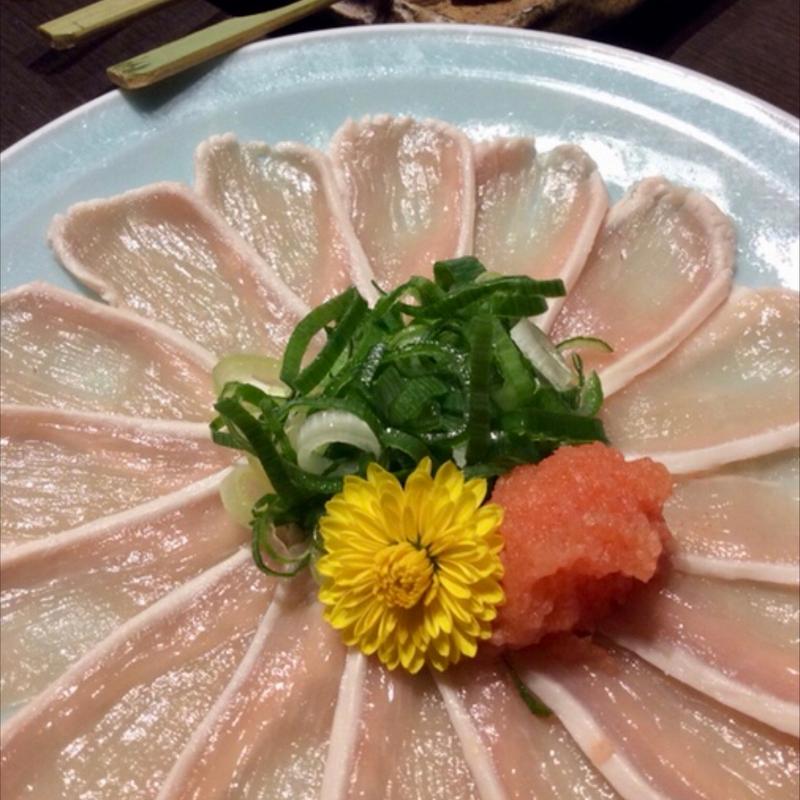 鳥刺し(京都・伏見神聖酒蔵 鳥せい 本店)