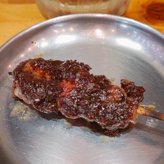カモ  赤味噌と木の子のソース(串焼き。ビストロガブリ 野毛一番街店)