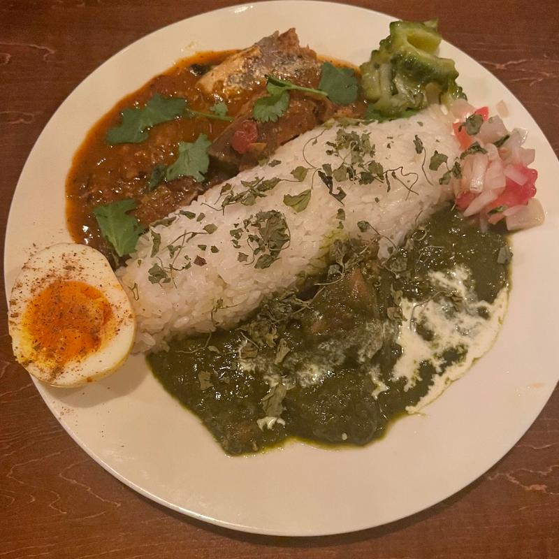 日変わりカレー あいがけ ややミニサイズ(bar nargo)