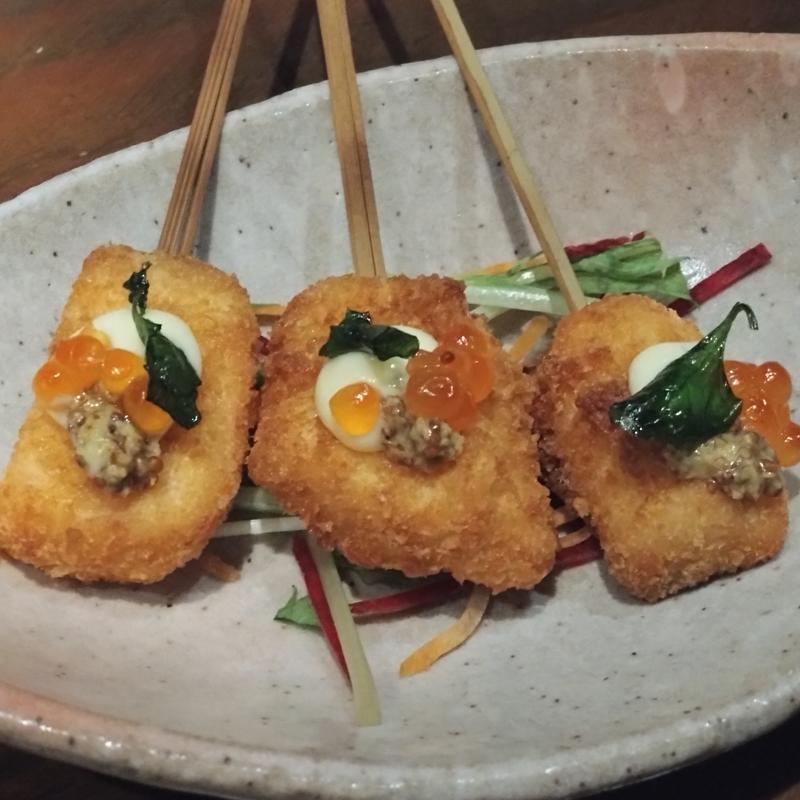 サーモンといくらの串揚げ(すみのこ)