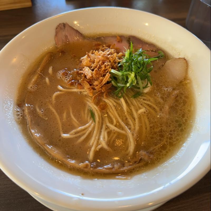 濃厚醤油鶏そば(自家製麺 鶏冠 （トサカ）)