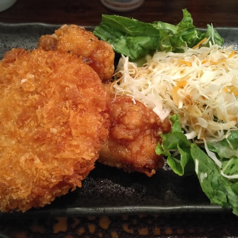 ハムカツ・から揚げ定食(ゴリラ食堂 )