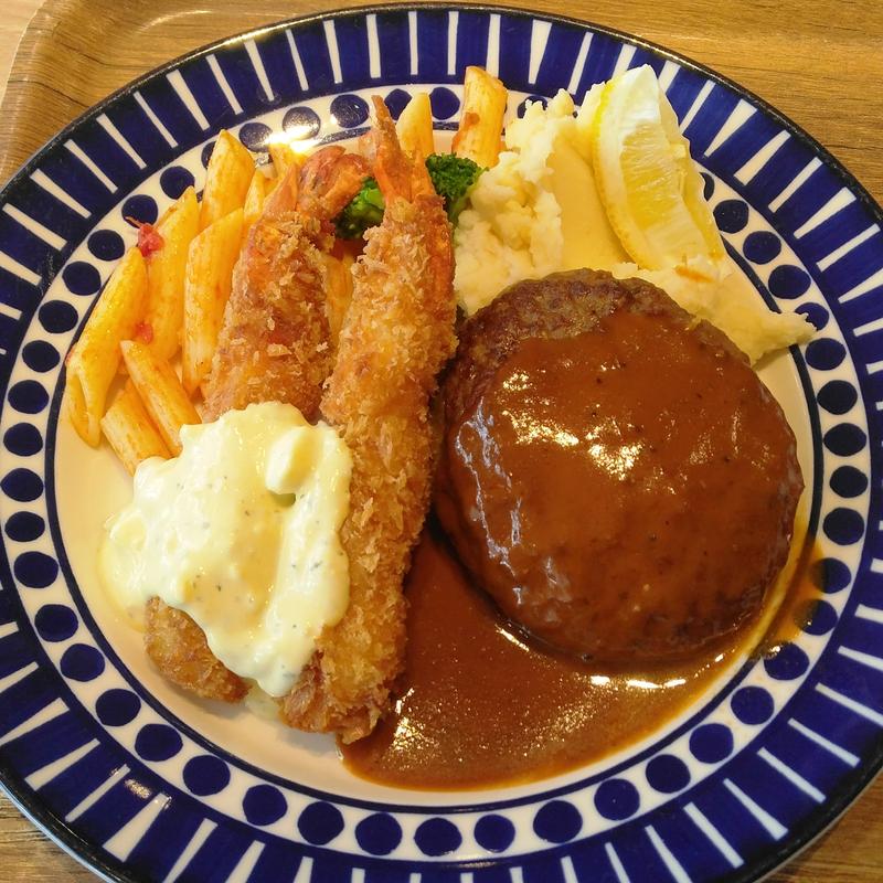 ハンバーグ海老フライ(ワールドキッチンズ)