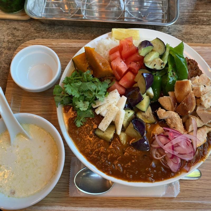 3種のカレーB (ブラウンオニオンカレーファクトリー)