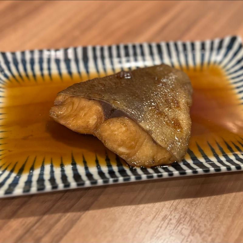 青ヒラス煮付け(倉蔵商店 （クラゾウショウテン）)