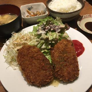 ダブルミンチカツ定食(居酒屋正 西九条店)