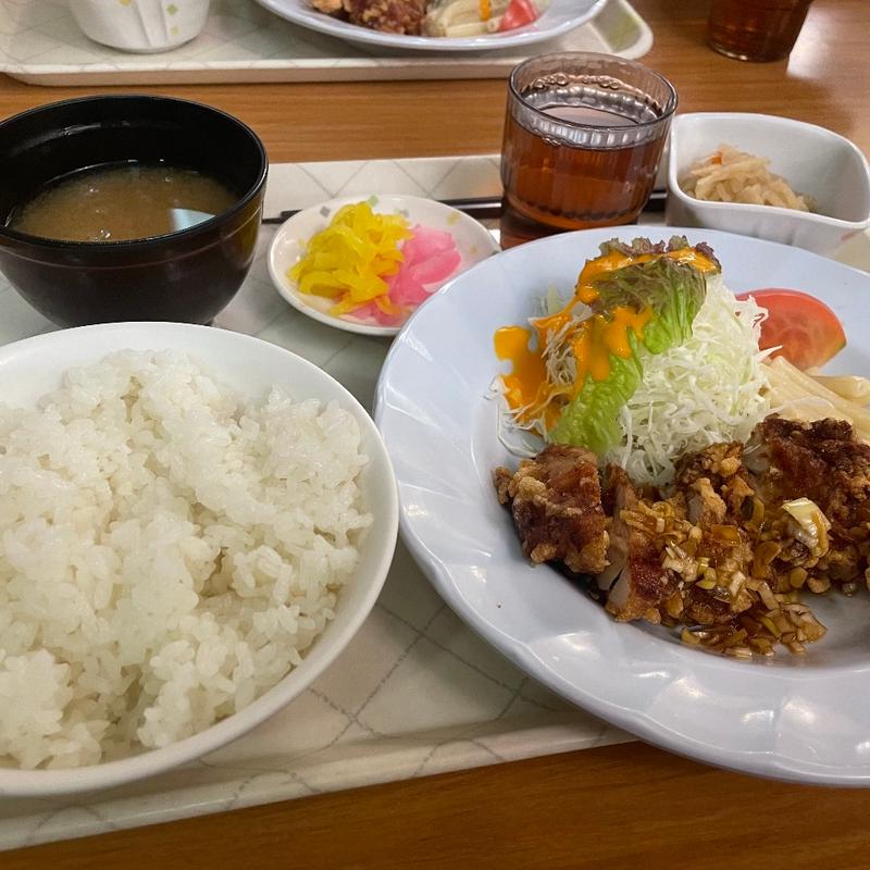 Aランチ(油淋鶏)(瓦町ビル食堂 シルヴァー)