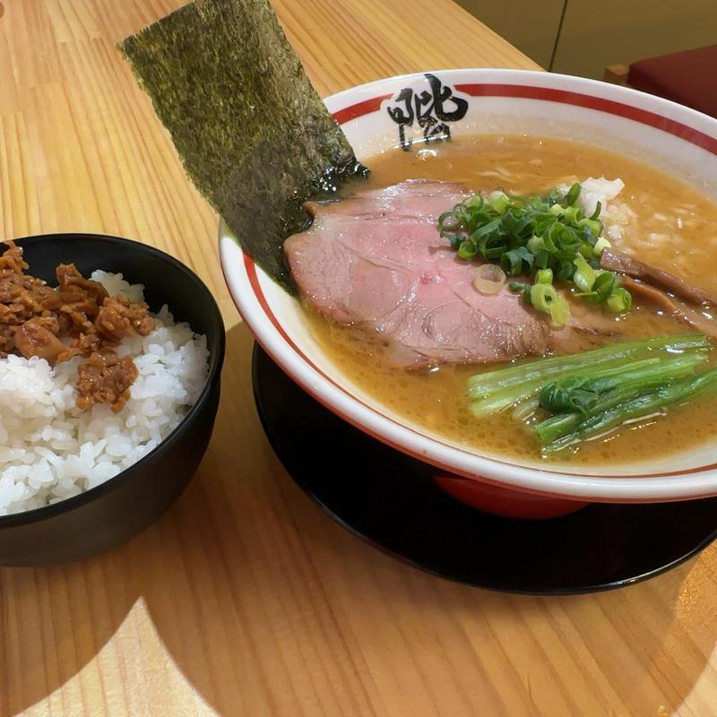 豚骨醤油ラーメン(ラーメン階杉 広島八丁堀店)