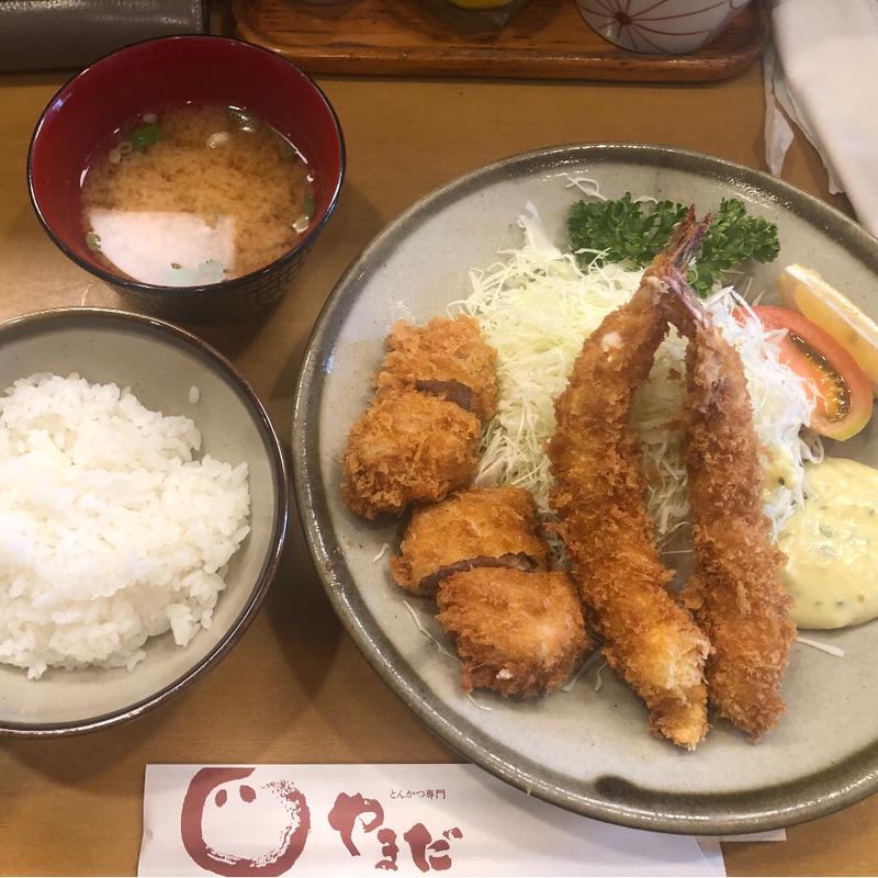 盛合せ（ヒレエビ）(とんかつやまだ)