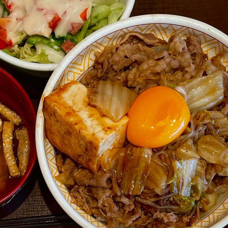 月見すき焼き牛丼(すき家 水戸駅南口店 )