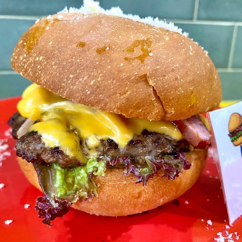 アメリカンバーガー(Hero’s Burger)