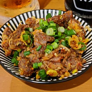 スジ肉のピリ辛和え(大阪西成もつ肉商店)