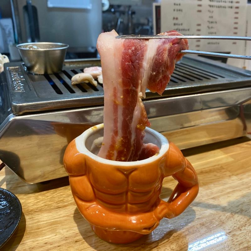 つぼ漬けカルビ(豚焼肉 グルマンズ)