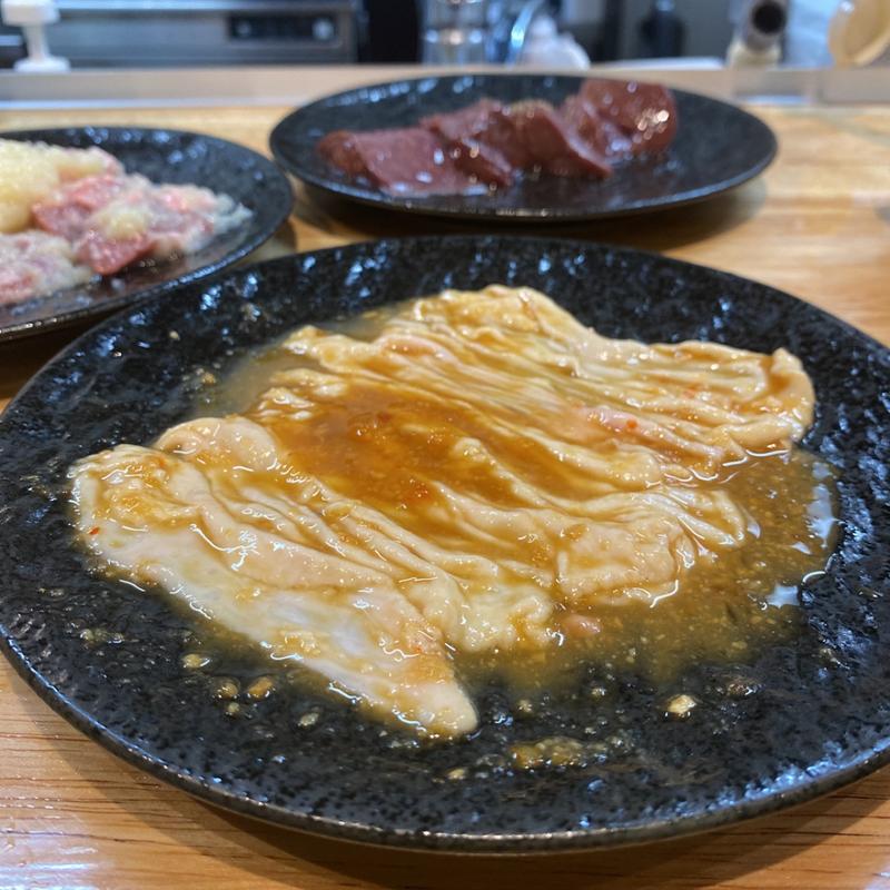 朝挽きとんちゃん(大腸)(豚焼肉 グルマンズ)