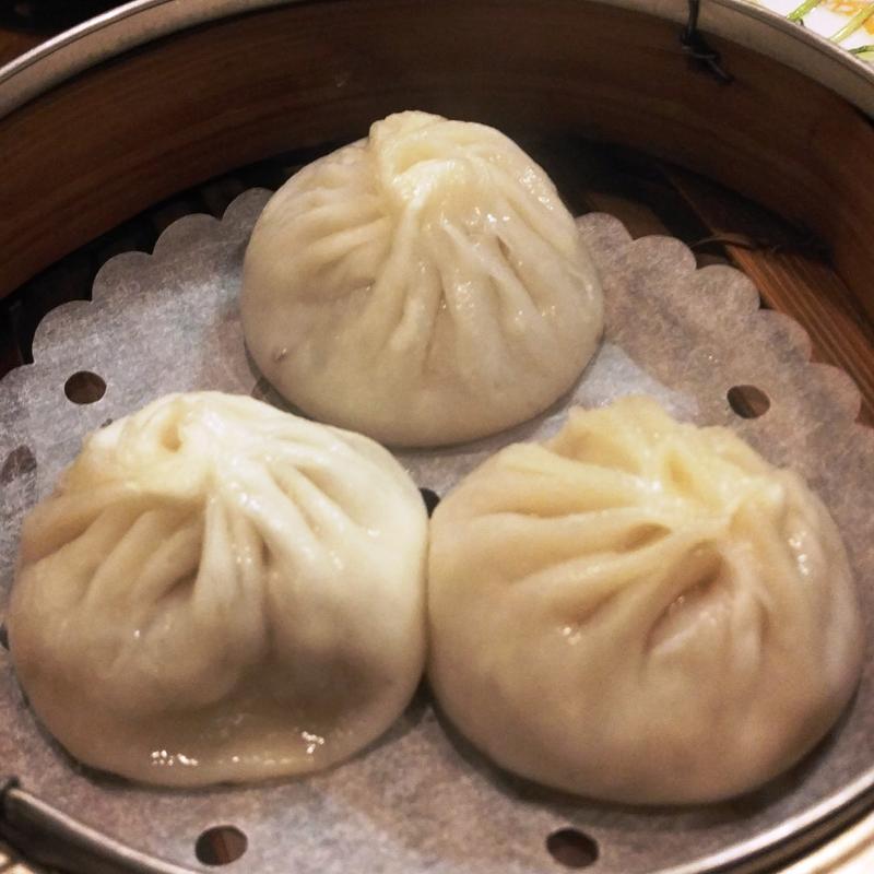 小龍包(周香港飯店 （シュウホンコンハンテン）)