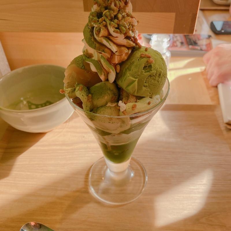 (日本茶カフェ&和風居酒屋 WHIZ)