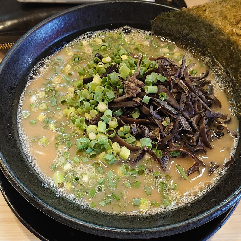 ネギラーメン　キクラゲ(九州とんこつらーめん ひらさわ)
