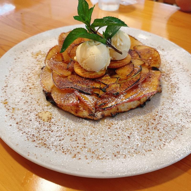 デザートピザ 焼きリンゴ(大和ピザ)