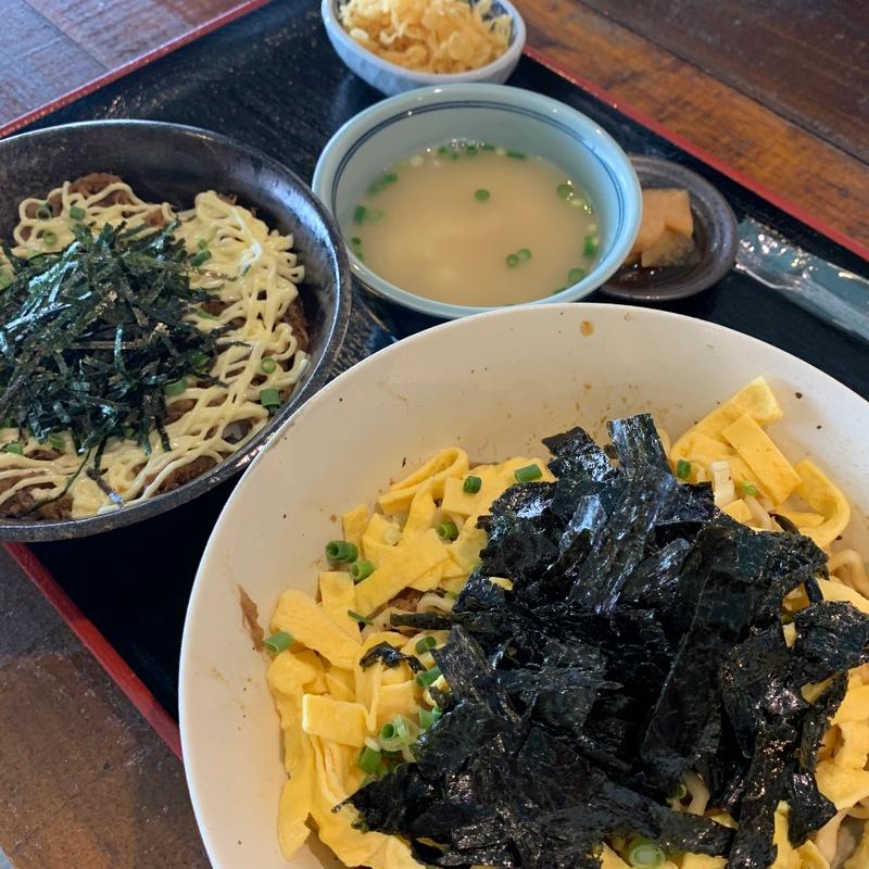 まぜそば　まかないセット(前田そば)