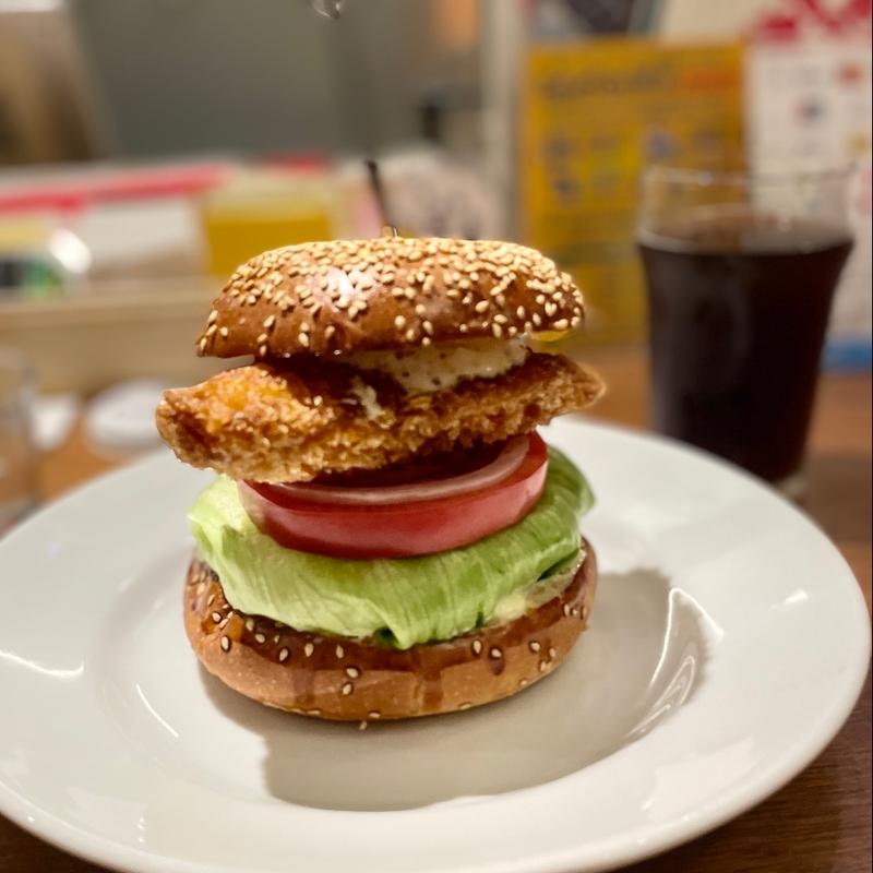 AMBERJACK FISH BURGER(カンパチのフィッシュバーガー)(the day east tokyo（ザデイ）)