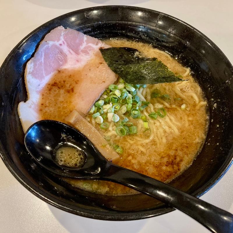 正油ラーメン（豚骨）(鶏豚)