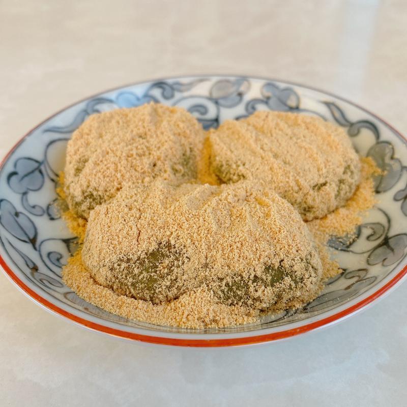 きなこ餅(だるまや餅店)