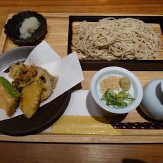 常陸秋そば つくば鶏と茨城野菜の天ぷら(BARA dining)