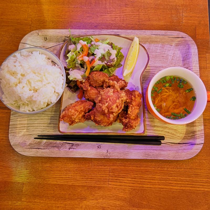 博多唐揚げ定食(ラブラヌードル)