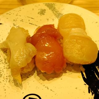 貝3貫盛り(回転寿司みさき イオンフードスタイル港南台店)