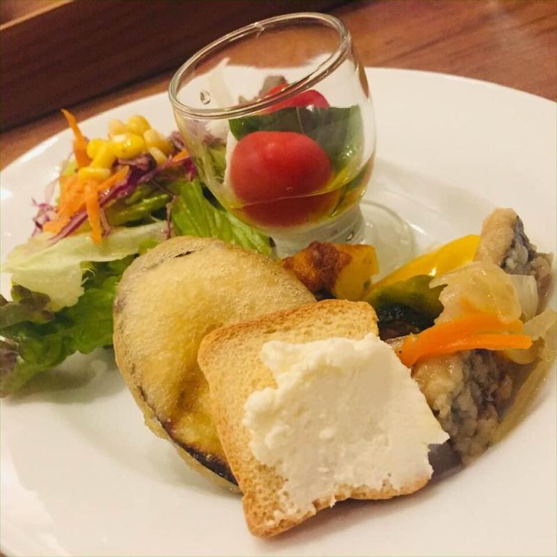 前菜の盛り合わせ(オステリア コウ)